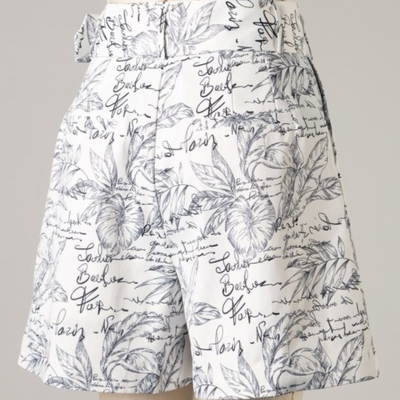 Belted High Waist Print Shorts - Picture 3 of 14